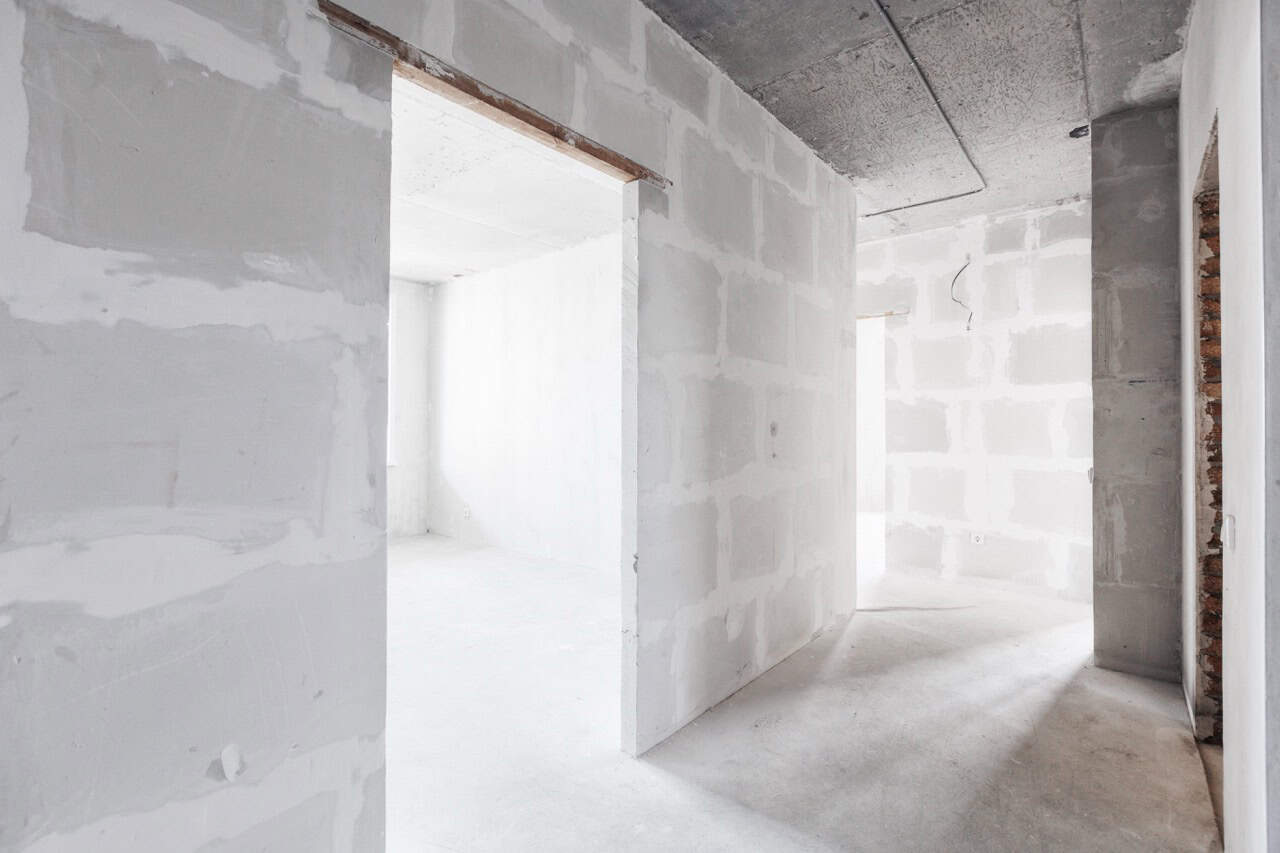 Kælderrenovering og radonsikring: Priser, metoder og vejledning